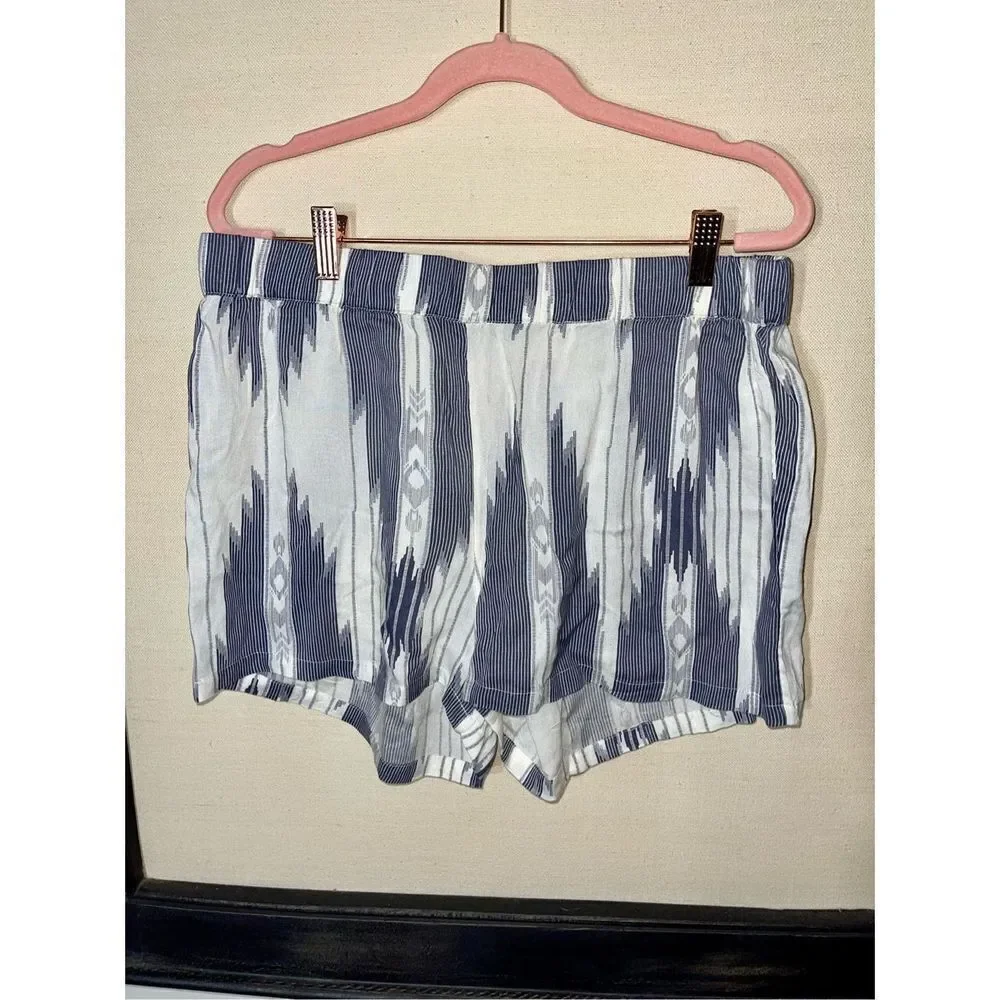Kensie Shorts Size Large